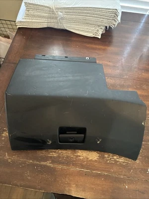 BMW 528e 535i 535is 1982-1988 interior guantera puerta estaba pintada de color negro OEM Foto 1 de 4