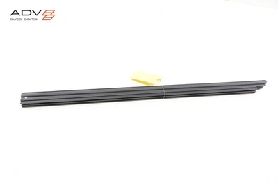 Toyota Avalon 2019-2022 puerta delantera derecha ventana cinturón sello resistente OEM Foto 1 de 4