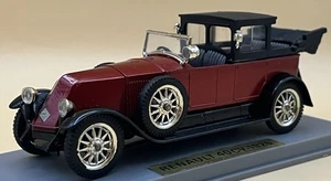 Solido 1:43 1926 Renault 40CV Coupe De Ville - Red/Black - Picture 1 of 3