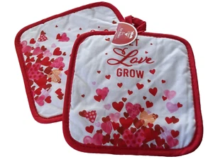 Set of 2 Same Printed Kitchen Pot Holders(7"x7") LET LOVE GROW - Picture 1 of 2