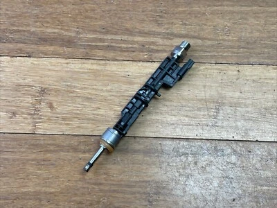 BMW M5 F90 M8 S63M 2016-2024 4,4 L motor boquilla inyectora de combustible 35 k millas fabricante de equipos originales Foto 1 de 4