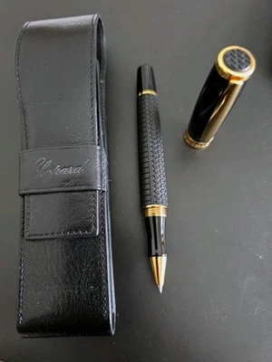 🏁 Chopard Classic Superfast Rollerball & Dunlop acabamento de piso de pneu - preto e dourado  - Imagem 1 de 4