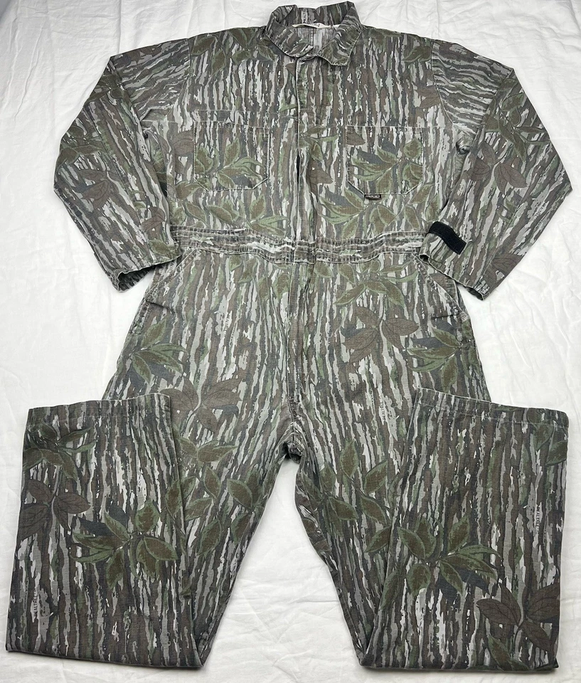 Vintage Walls Realtree Hunting Camo Camouflage Coveralls USA Men’s L Tall   - Image 1 of 4