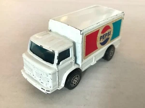 Vintage CORGI JUNIORS - LEYLAND TERRIER - Pepsi Delivery Truck - 1970s - Picture 1 of 6