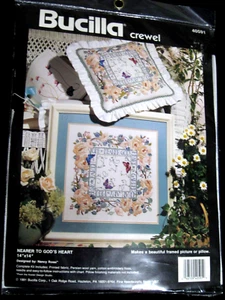 Bucilla - Más cerca del corazón de Dios - Kit de puntada crewel #40591 - 14"x14" NUEVO - Imagen 1 de 5