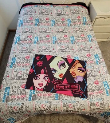 MONSTER HIGH Full Size FLAT SHEET & One Standard Pillowcase 2013 Mattel - Image 1 of 4