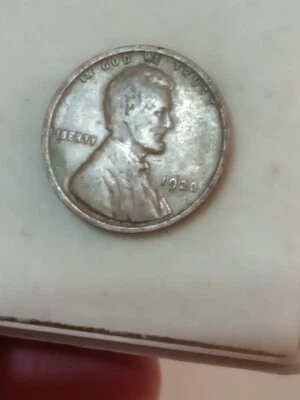 1920 P. MINT LINCOLN WHEAT COPPER PENNY - Image 1 of 3