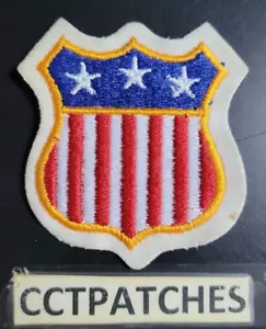 SHIELD TRAVEL SOUVENIR AMERICAN FLAG PATCH - Picture 1 of 2