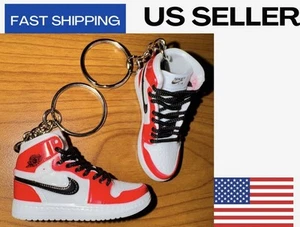 Mini Air Jordan 1 Retro High OG "Chicago" Sneaker Schlüsselanhänger rot & weiß - Bild 1 von 6
