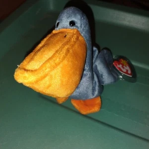 MINT CONDITION New! Ty Beanie Baby Scoop the Pelican - Picture 1 of 7