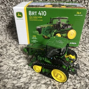 1:64 ERTL John Deere 8RT 410 Track Tractor 2024 Farm Show Error Mistake Rare - Picture 1 of 6
