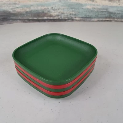 Children's Tupperware Mini Plates 1502 3 Red 3 Green 4" x 4" Set of 5 - Image 1 of 4