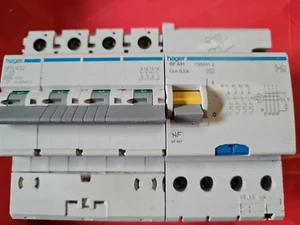 HAGER 4P C 32A 300mA-AC , NFN432 , BF441 - Imagen 1 de 1