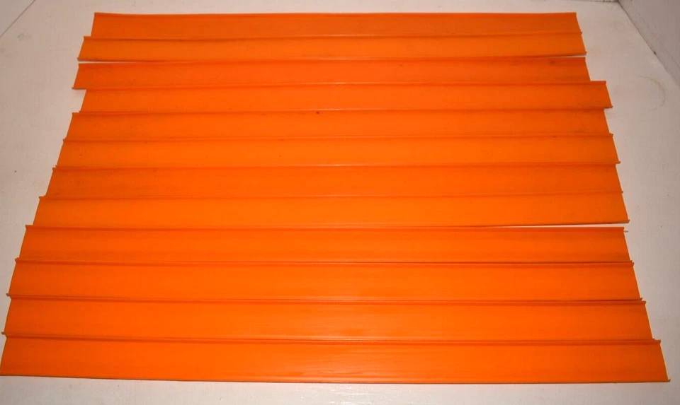 12 винтажных секций гусениц Hot Wheels - Изображение 1 из 1