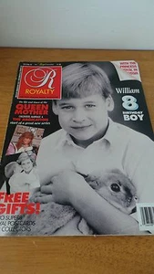 PRINCE WILLIAM UK Royalty Magazine 7/90 Vol 9 No 10 QUEEN MOTHER W/POSTCARDS - Picture 1 of 4