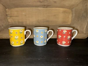 Villeroy & Boch Switch 1 Mugs 3-1/2” Ava Red Yellow Blue (3) - Picture 1 of 2