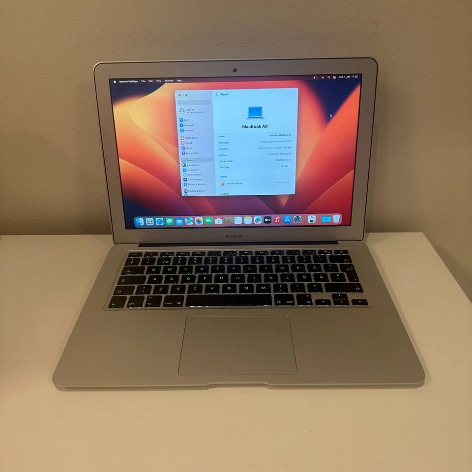 Macbook Air 13" 2017 /i7/8GB/256GB SSD/macOS Venura, Warranty - Bild 1 von 4