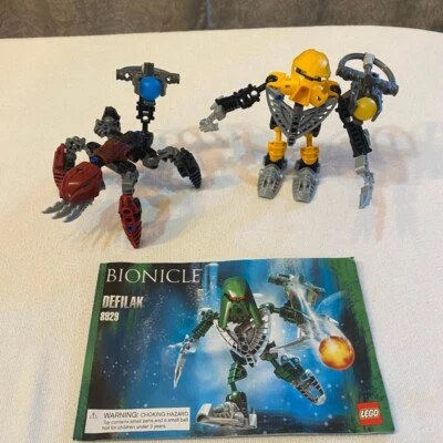 LEGO Bionicle    Matoran of Mahri Nui  Thulox 8931  &  Defilak 8929 with booklet - Image 1 of 4