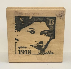 Gummistempel Holz montiert Jahr 1918 Bella Stempel Kunsthandwerk Scrapbooking gebraucht - Bild 1 von 4