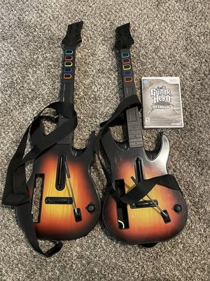 2 Nintendo Wii Guitar Hero Sunburst Controller Wireless 95455.805 Metallica - Immagine 1 di 4