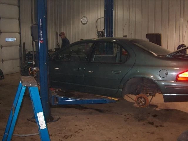 Chasis ECM ABS guardabarros derecho compatible con 95-97 CIRRUS 19180 Foto 1 de 4