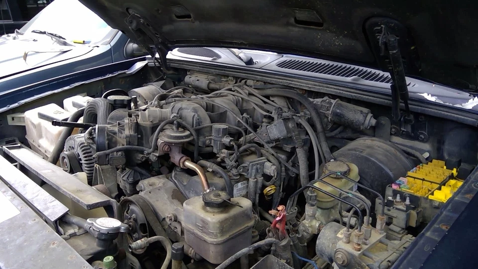 Alternador usado compatible con: Ford Explorer 2003 2 puertas equipamiento deportivo 130 amperios ID 1L2U-1030 Foto 1 de 4