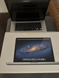 Apple MacBook Pro 15“ - Bild 1 von 10