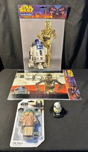 Star Wars Novelties Lot of 4- x2 Collectible Photos, Yoda Nightlight, BB-8 Funko - Picture 1 of 24