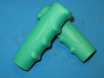 Vintage Retro Style Bicycle Green Handlebar Grips Fits 7/8" Handlebar - New - Image 1 of 4