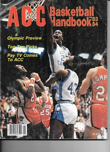 1983-84 ACC BASKETBALL HANDBOOK MAGAZINE - MICHAEL JORDAN OF UNC TARHEELS - RARE - Picture 1 of 2