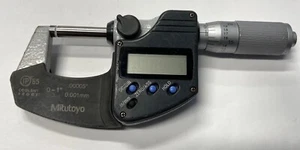 Mitutoyo 293-344 Digimatic Micrometer, 0-1"/0-25mm Range, .00005"/0.001mm - Picture 1 of 3