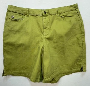 C.j. Banks Women's Sport Shorts Size 14W Green Lightweight Stretch Cotton Blend - Picture 1 of 11