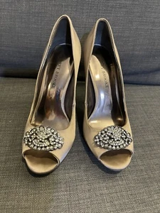 Audrey Brooke Aubrey Gray Textile Peep Toe Heels Size 7.5 - Picture 1 of 5