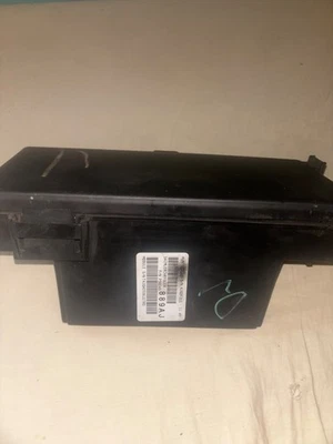 Dodge Ram 1500 2006 Tipc Tipm OEM 56049889AJ Foto 1 de 4