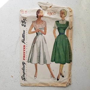 50er Jahre Vintage 34" Simplicity 3522 tailliertes wadenlanges Kleid Schnittmuster - Bild 1 von 6