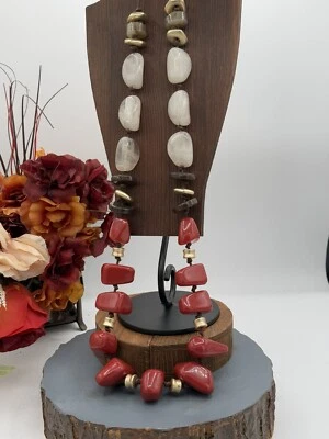 Collar CHICOS Grande Rojo Blanco Piedra Río Declaración Retirado 20 Pulgadas Foto 1 de 4