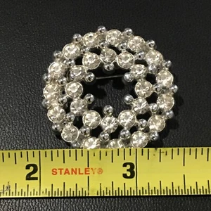 Round Brooch/Pin Silver Tone Clear Rhinestones - Picture 1 of 3