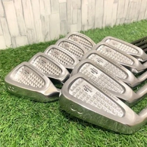 Bridgestone TOURSTAGE V3000 Iron Set 10pcs 3-SW FCI-09 Carbon Flex S Left-Handed - Image 1 of 4