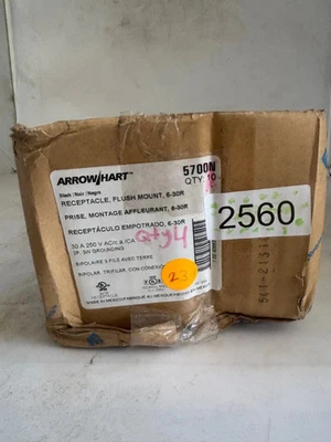 Arrow Hart 5700N Receptacle Flush Mount 6-30R 30A 250V 2P 3W Pack of 4 - Image 1 of 3
