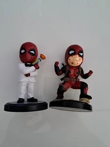 Marvel Hero Box Action Hero Series Mini Figures Deadpool 8 YuMe - Foto 1 di 1