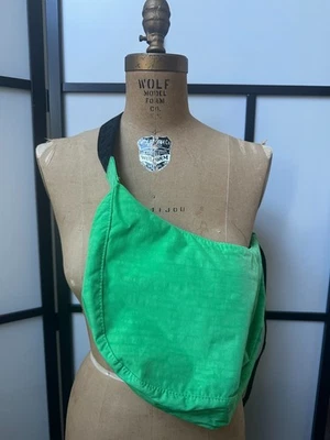 Bolso BAGGU Retirado Aloe Verde Media Luna Nylon Correa Ajustable Foto 1 de 4