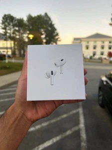 AirPods Pro 2nd Generation USB-C New - Photo 1 sur 3