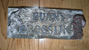 Vintage 1998 Chrisdon Outdoor Lawn Ceramic Plaque Bunny Crossing 3" × 7.5" VTG - Picture 1 of 7