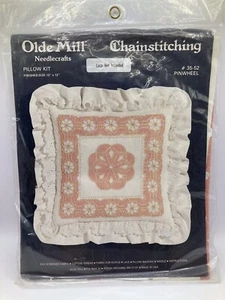 Olde Mill Kettenstich Kissen Set #35-52. Blumenmuster. 11”x30” Neu im Paket. - Bild 1 von 2