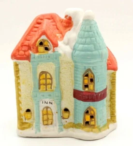 Handbemaltes Keramik Gasthaus Weihnachtsdorf, Mini Lichtlöcher zur Beleuchtung - Bild 1 von 5