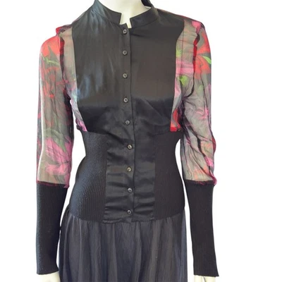 Blusa de seda Cacharel negra de lechera con mangas florales transparentes Foto 1 de 4