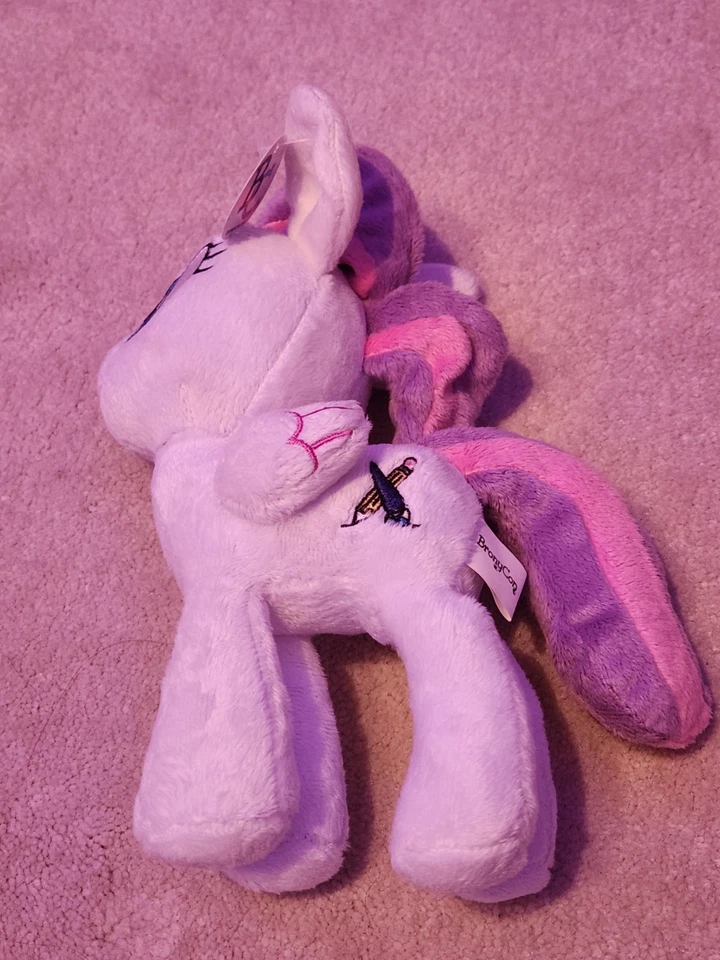 Blank Canvas 8" BronyCon 2013 Official Plushie NWT My Little Pony MLP - Image 1 of 4