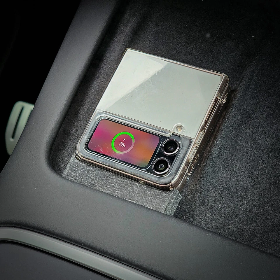 Espaciador de carga Tesla Modelo 3 Y para Samsung Galaxy Z Flip3 Flip4 Foto 1 de 1