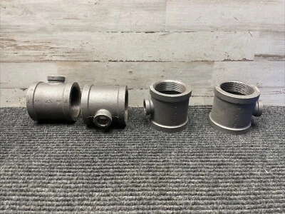 LOT OF 4 BLACK MALLEABLE IRON reducing TEE 3-way  2" x 1/2"  x 2" - USA - Image 1 of 4