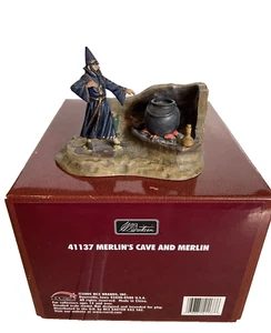 Britains Set 41137 / KIng Arthur / Merlin's Cave and Merlin. - Picture 1 of 4